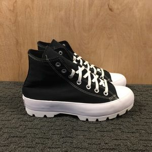 Converse Chuck Taylor All Star Lugged Hi Black White